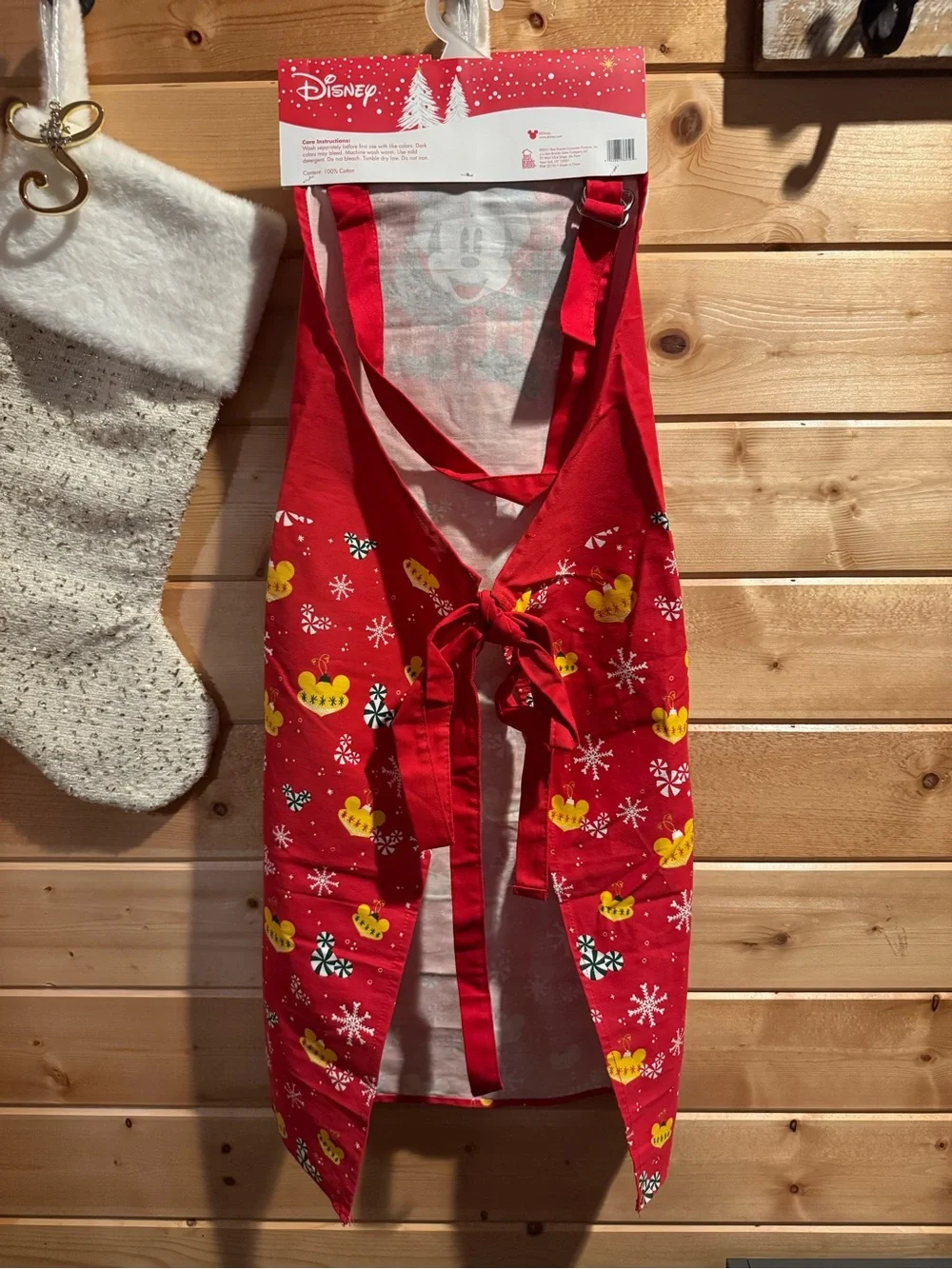 NWT Disney Mickey Mouse Christmas Holiday Cheer Kitchen Apron Red One Size